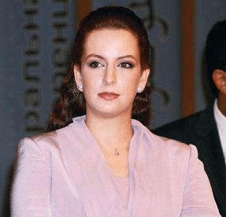 摩洛哥王妃离婚爆料新闻,王室丑闻曝光