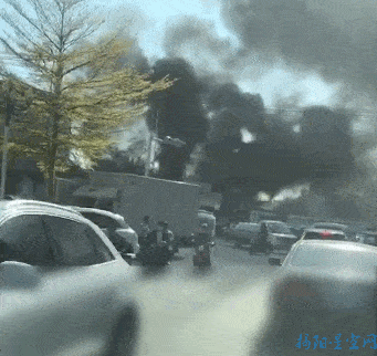 长春网友爆料汽车视频,惊险一幕！汽车失控瞬间引发网友热议  第1张